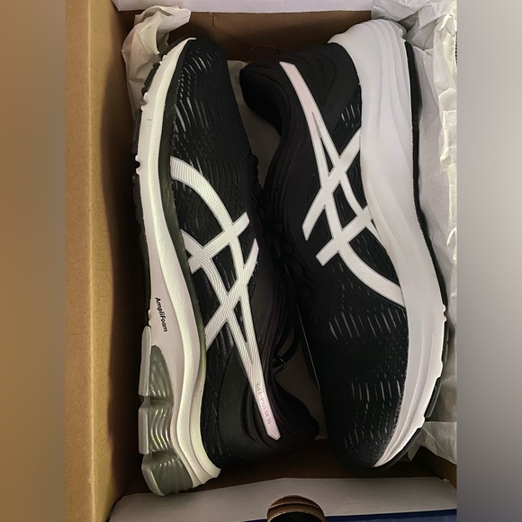 Women’s Asics GEL-PULSE 11
WOMEN WIDED
BLACK/PIEDMONT GREY
US Size 12 Amolifoam - Picture 2 of 8